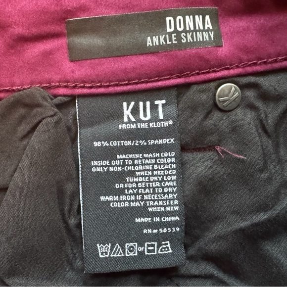 KUT from the Kloth Donna Ankle Skinny Jeans - Size 16W - Burgundy - Picture 12 of 13